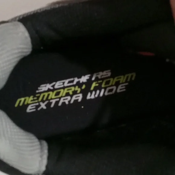 Sketches Sneakers - Picture 3 of 5